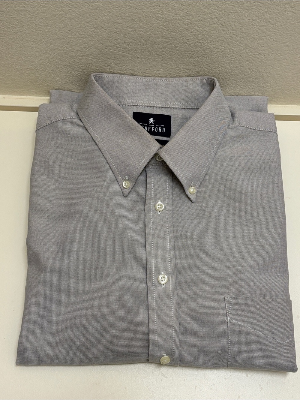 Stafford Button-Down Shirt in Light Gray